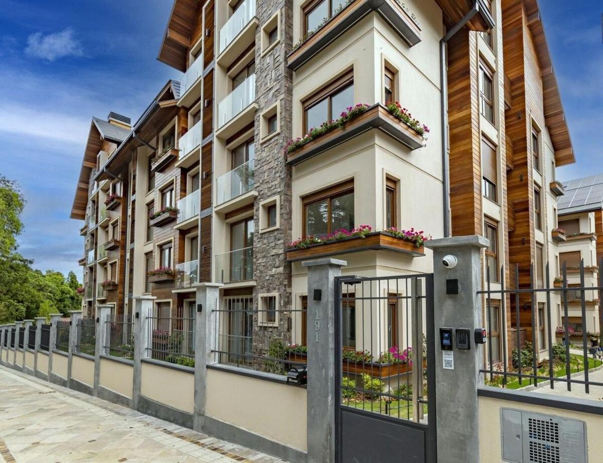 Rosa Edificio Bellagio Canela Com Infraestrutura Completa Apartman Kültér fotó